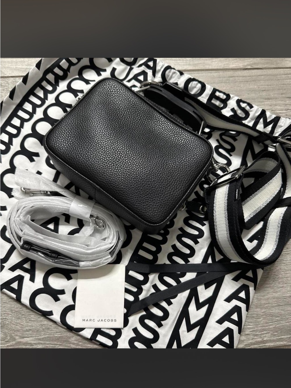 Marc Jacobs Black and White Crossbody Camera Bag - Picture 5 of 7